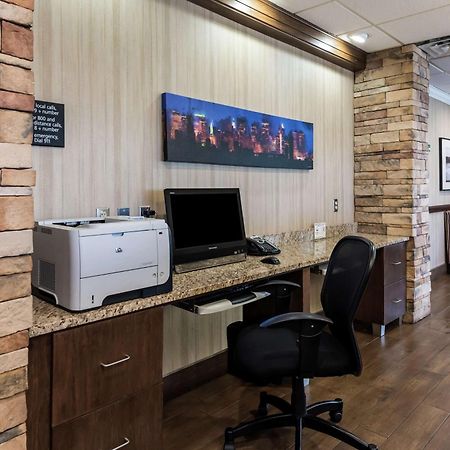 Hampton Inn Columbus I-70E/Hamilton Road מראה חיצוני תמונה