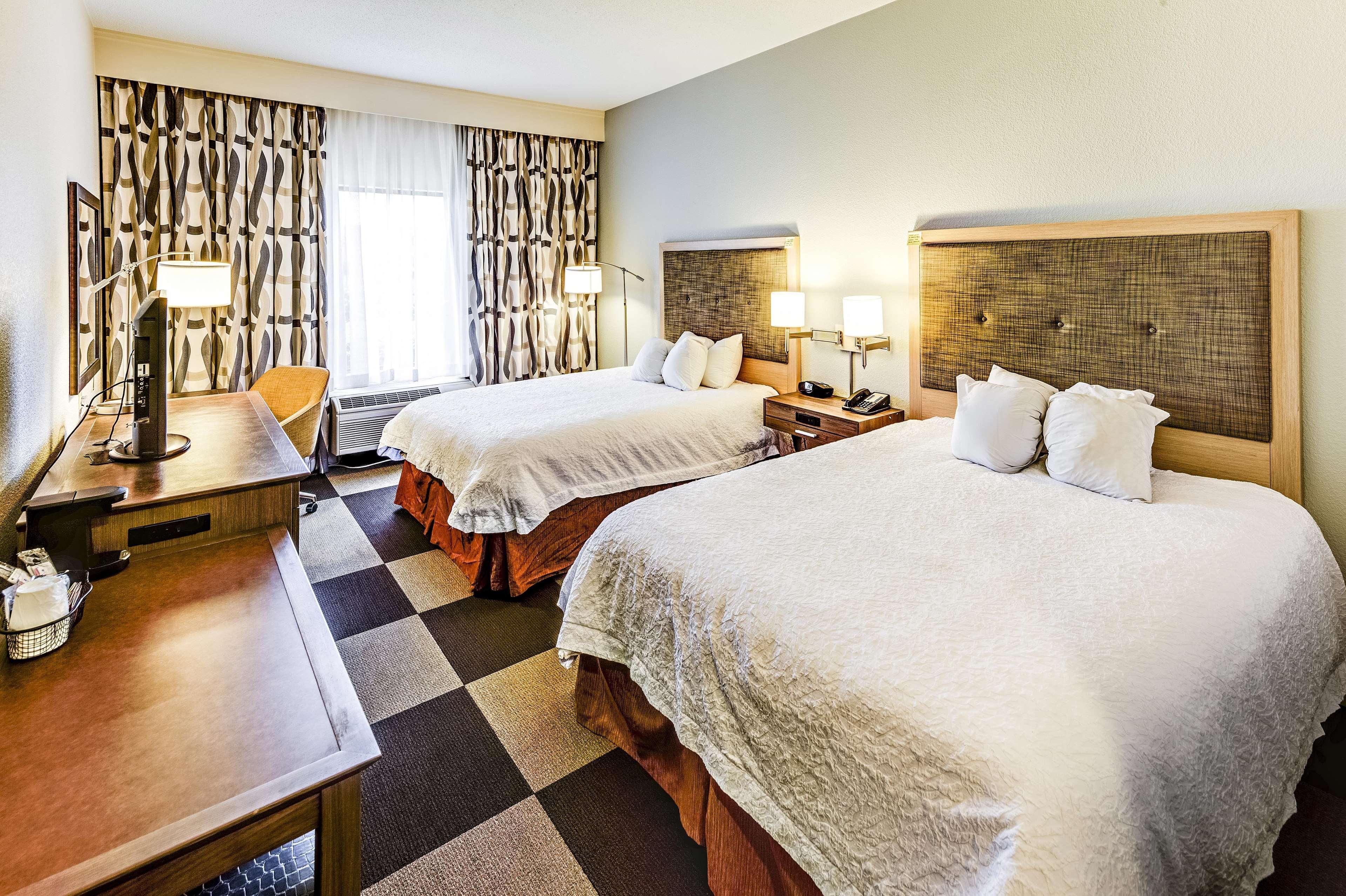 Hampton Inn Columbus I-70E/Hamilton Road מראה חיצוני תמונה