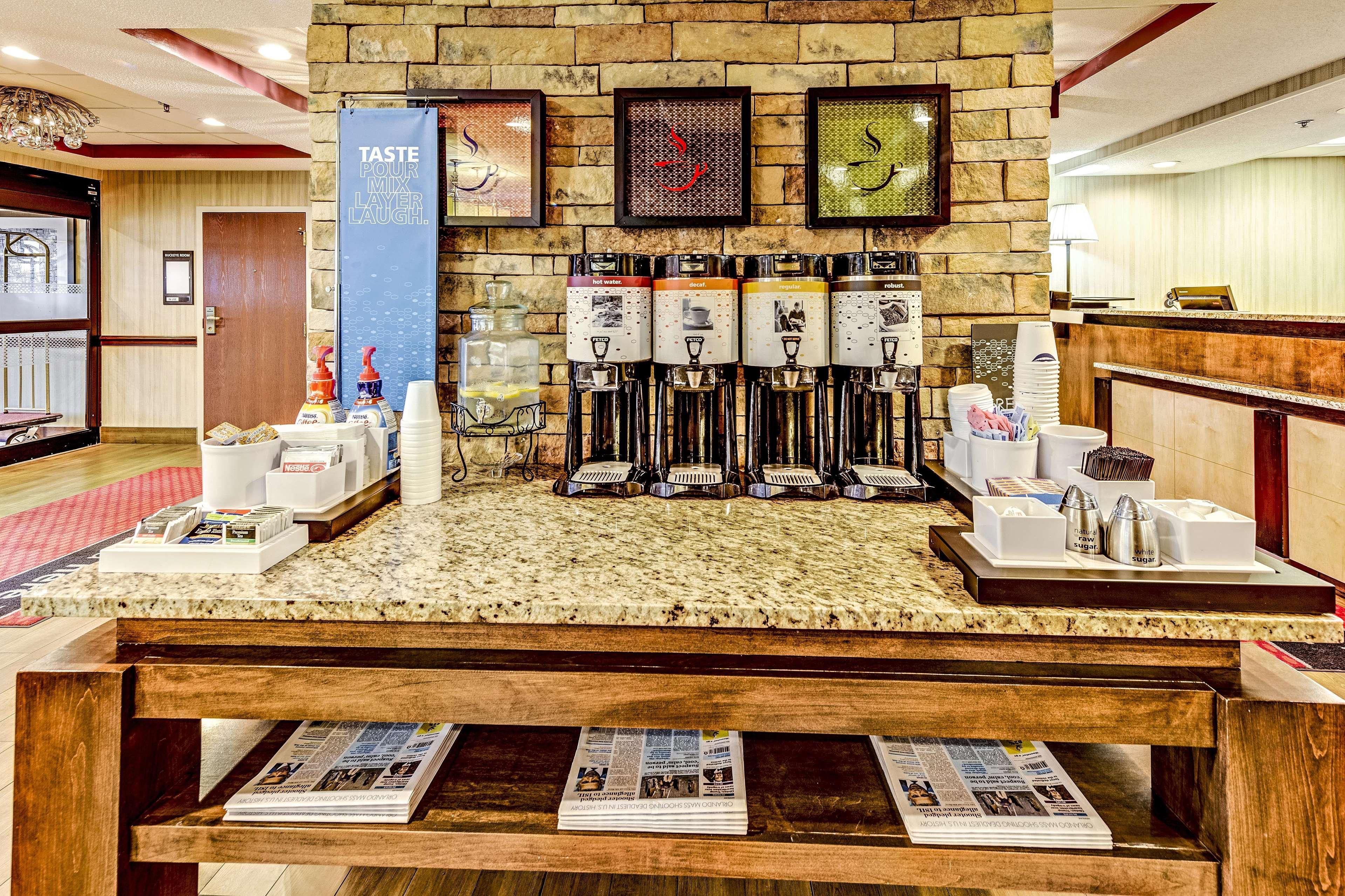 Hampton Inn Columbus I-70E/Hamilton Road מראה חיצוני תמונה