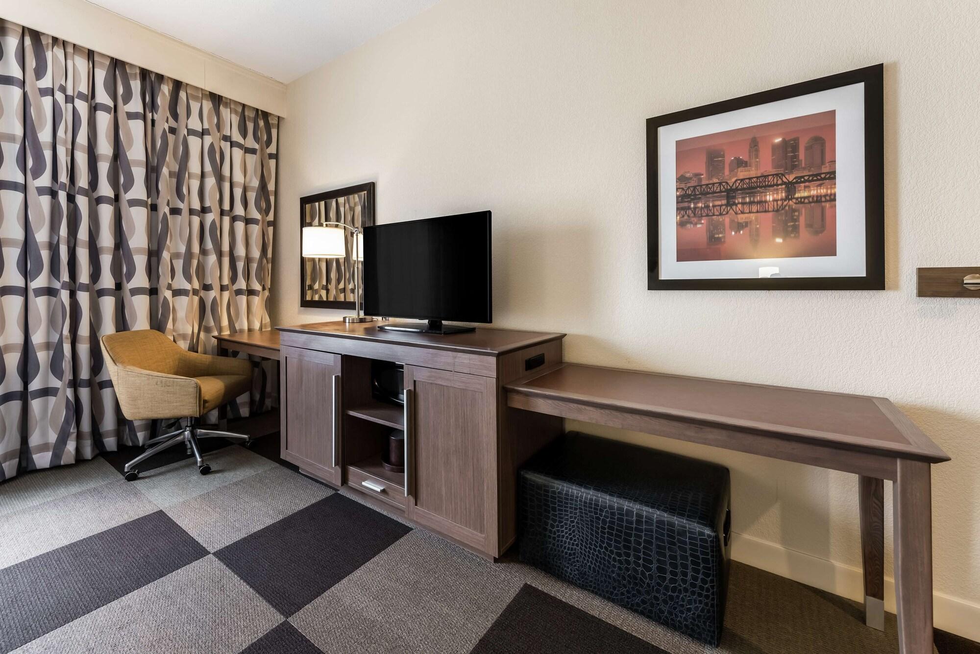 Hampton Inn Columbus I-70E/Hamilton Road מראה חיצוני תמונה