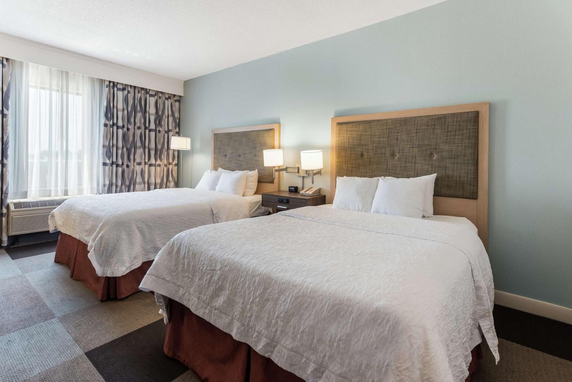 Hampton Inn Columbus I-70E/Hamilton Road מראה חיצוני תמונה